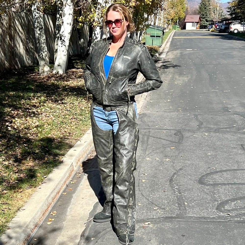 Harley Davidson Vintage Distressed Matching Leather Jacket and Chaps Size Medium
